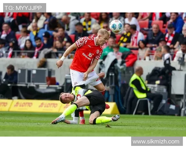 沙尔克与美因茨对决阵容分析及关键球员表现展望