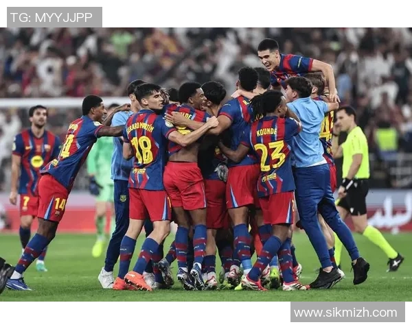 巴萨守门员在1415赛季对阵皇马的精彩表现与关键时刻回顾